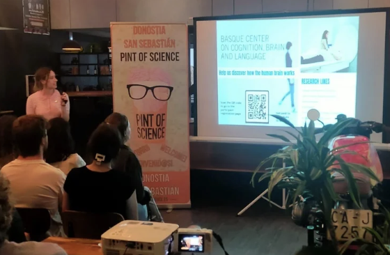 Pint of Science talk in Donostia